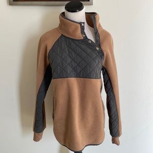 Abercrombie Fleece Pull Over Size Small